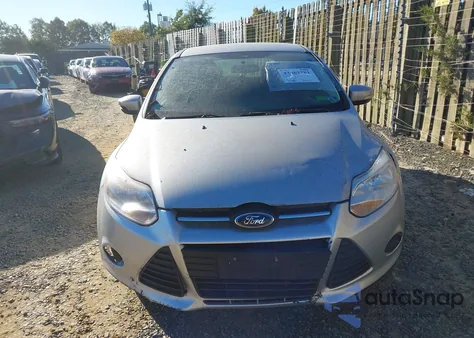 2013 Ford Focus Se z USA, uszkodzony, nr VIN 1FADP3K29DL180621